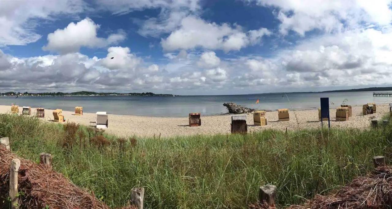 Im Bademantel An Den Strand Mit Terrasse Eckernfoerde Luaran gambar
